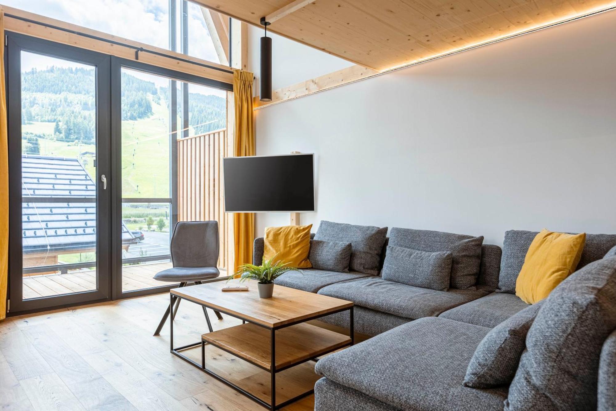 Kreischberg Pool Villas & Penthouses By Alps Resorts ザンクト・ローレンツェン・オプ・ムーラウ エクステリア 写真