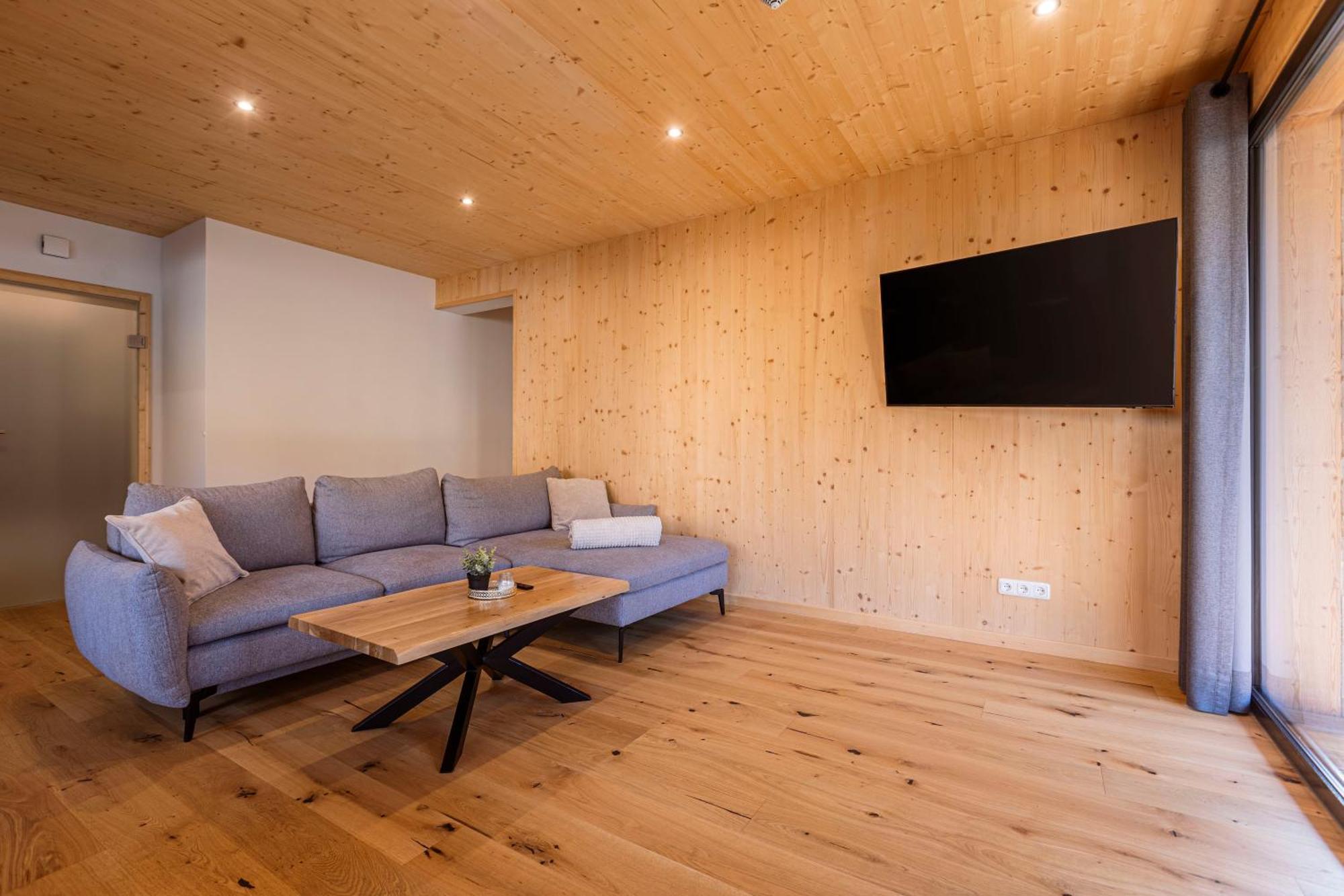 Kreischberg Pool Villas & Penthouses By Alps Resorts ザンクト・ローレンツェン・オプ・ムーラウ エクステリア 写真