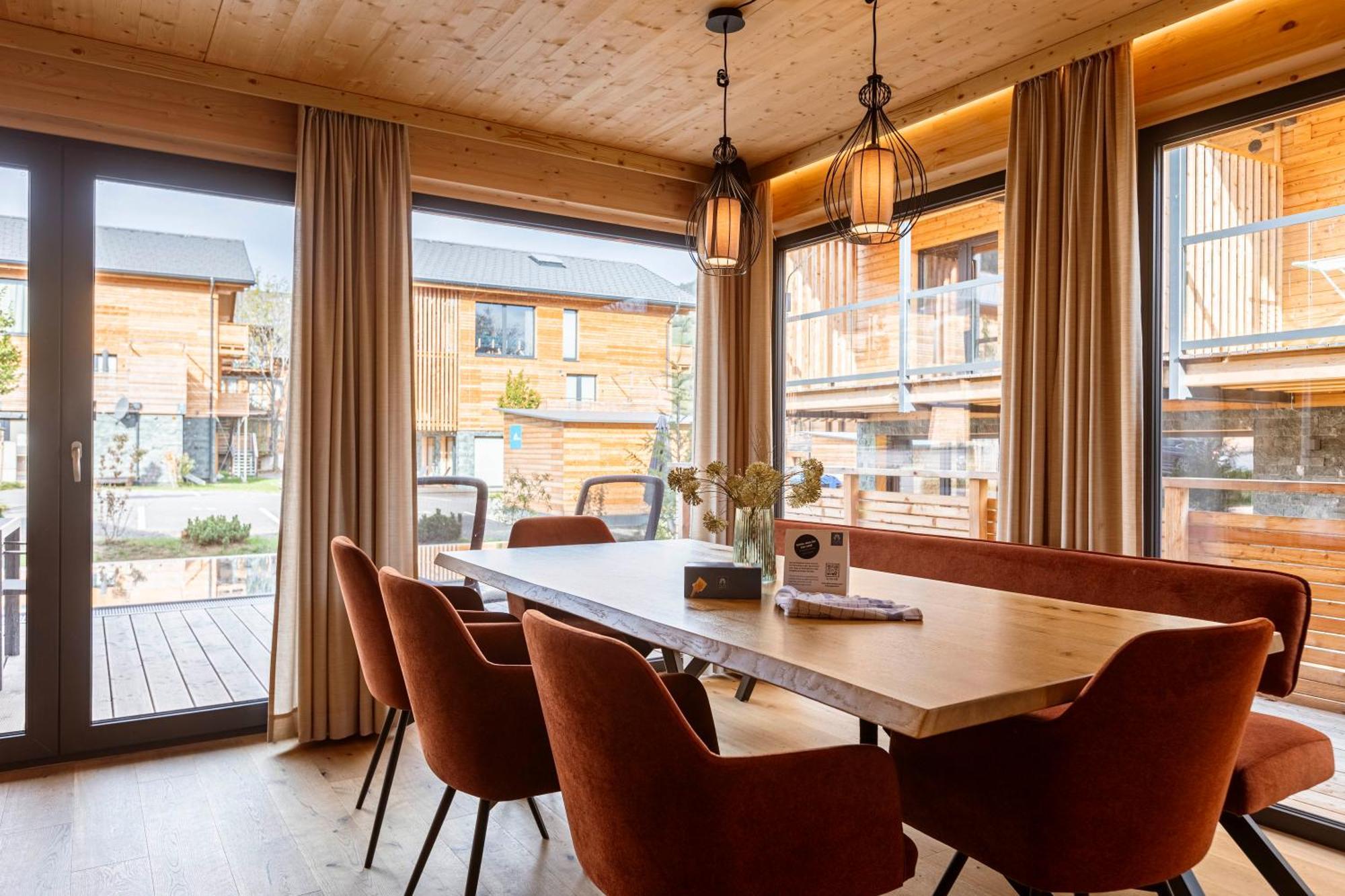 Kreischberg Pool Villas & Penthouses By Alps Resorts ザンクト・ローレンツェン・オプ・ムーラウ エクステリア 写真