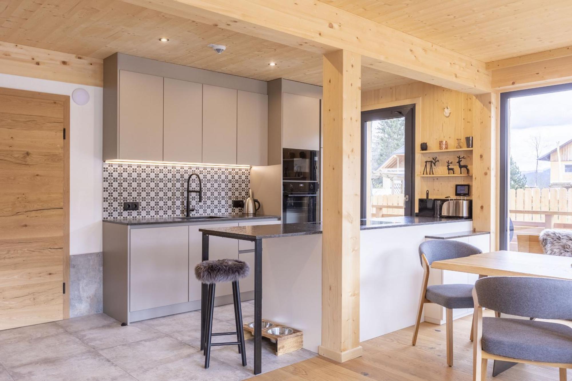 Kreischberg Pool Villas & Penthouses By Alps Resorts ザンクト・ローレンツェン・オプ・ムーラウ エクステリア 写真