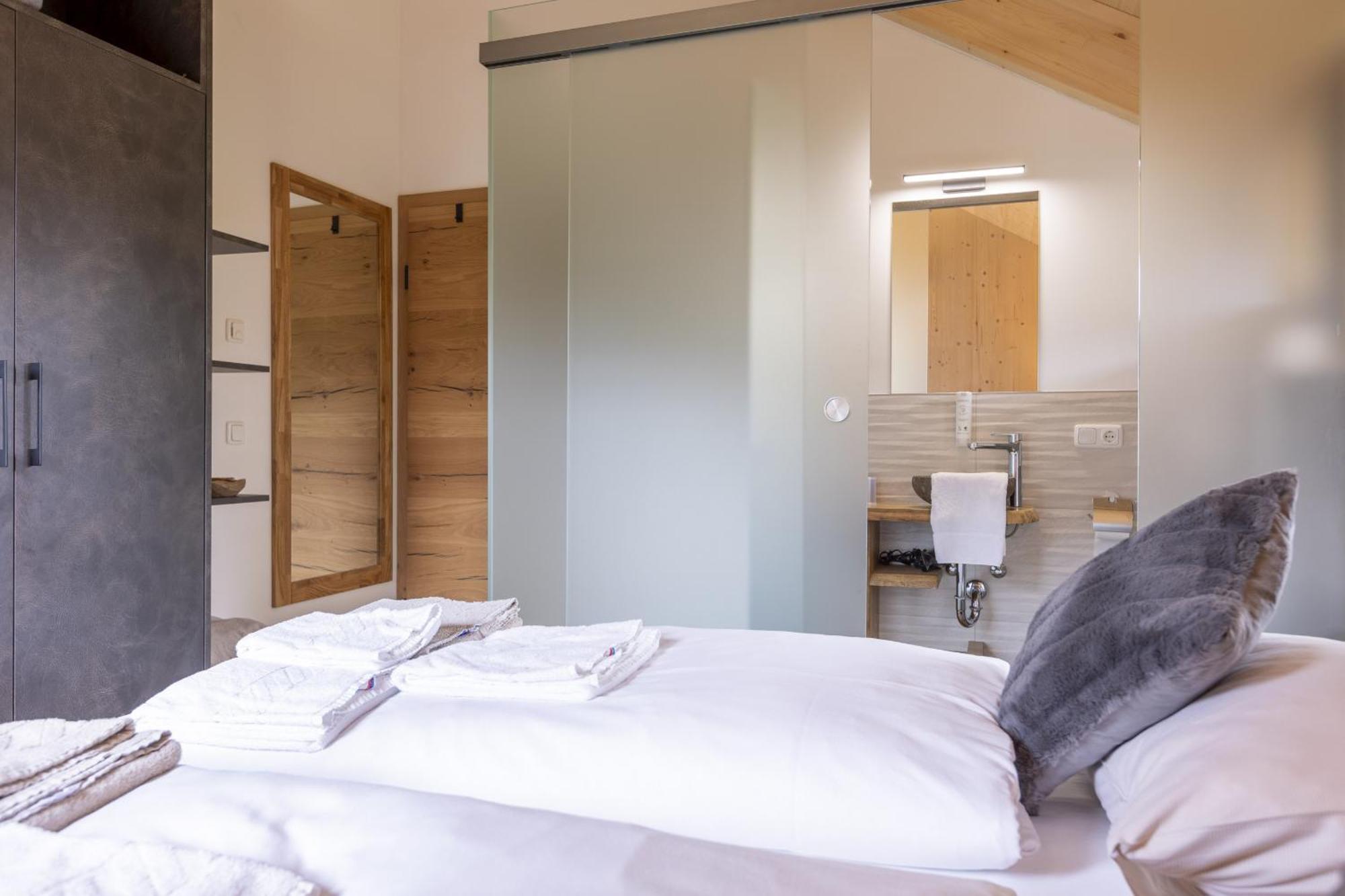 Kreischberg Pool Villas & Penthouses By Alps Resorts ザンクト・ローレンツェン・オプ・ムーラウ エクステリア 写真